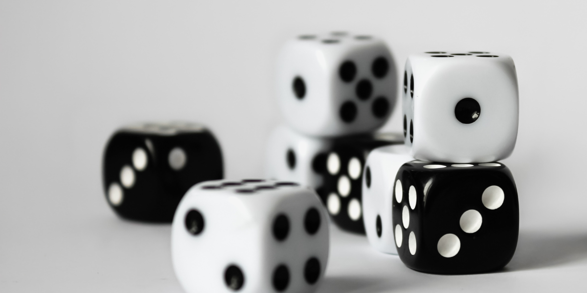 Writing with Dice: How to Gamify Your Writing Session