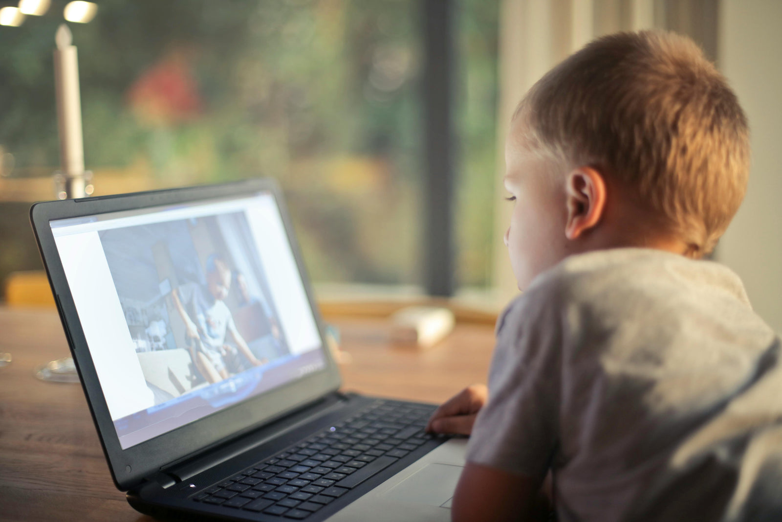 How Much Screen Time Should a 5-Year-Old Have?