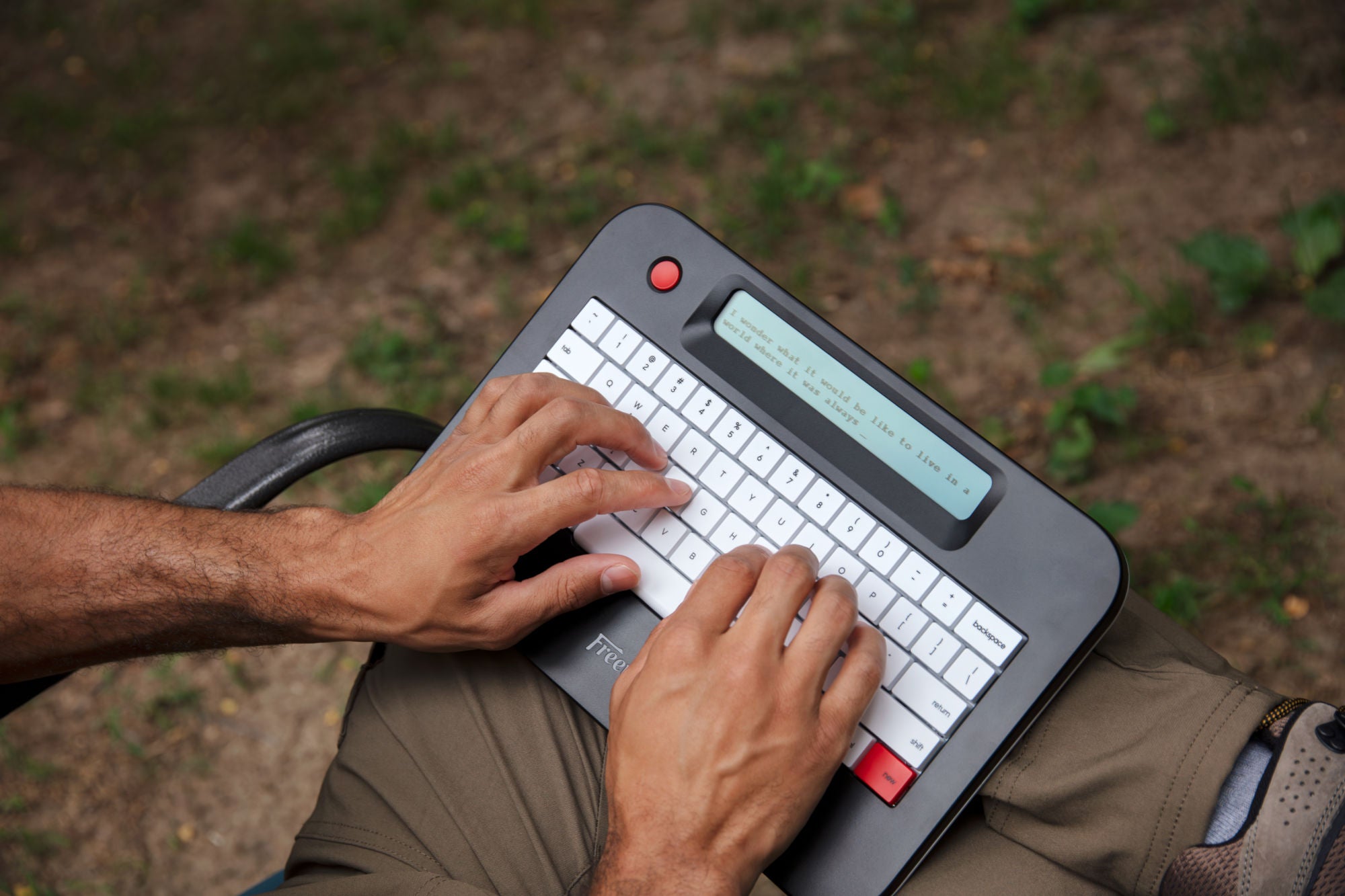 【ほぼ新品】Free write alpha Alpha Raven Black With Backlight - Freewrite Store
