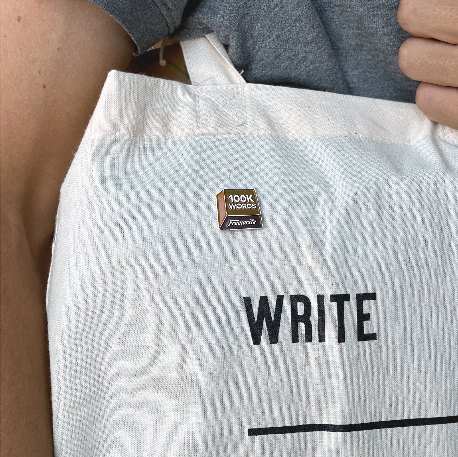 Pin de escritura libre de 100 000 palabras